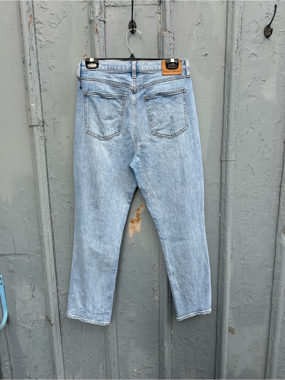 Denim Forum Arlo High Rise Straight, size 30 - Picture 4 of 13